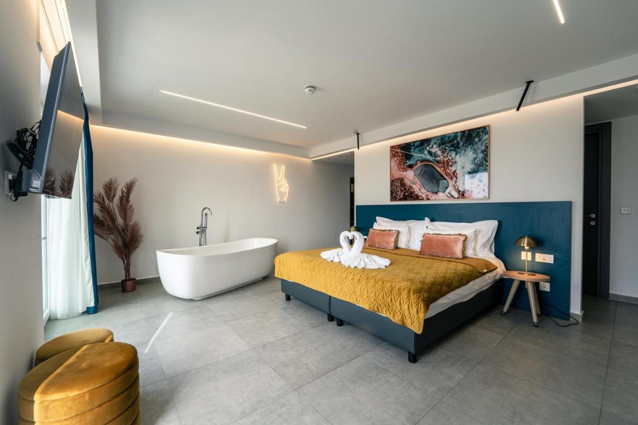 V Hotel Saint Julian's Ngoại thất bức ảnh